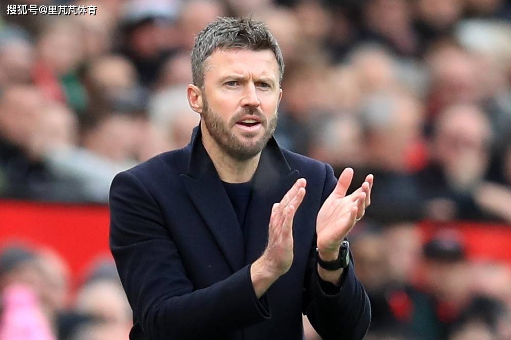 马奎尔降薪续约曼联:从8700万标王到12万周薪,他用忠诚赢下尊重